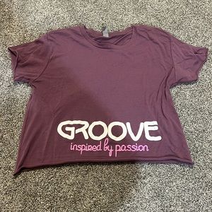 GROOVE purple cropped tee shirt